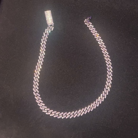 Necklace - Picture 2 of 3